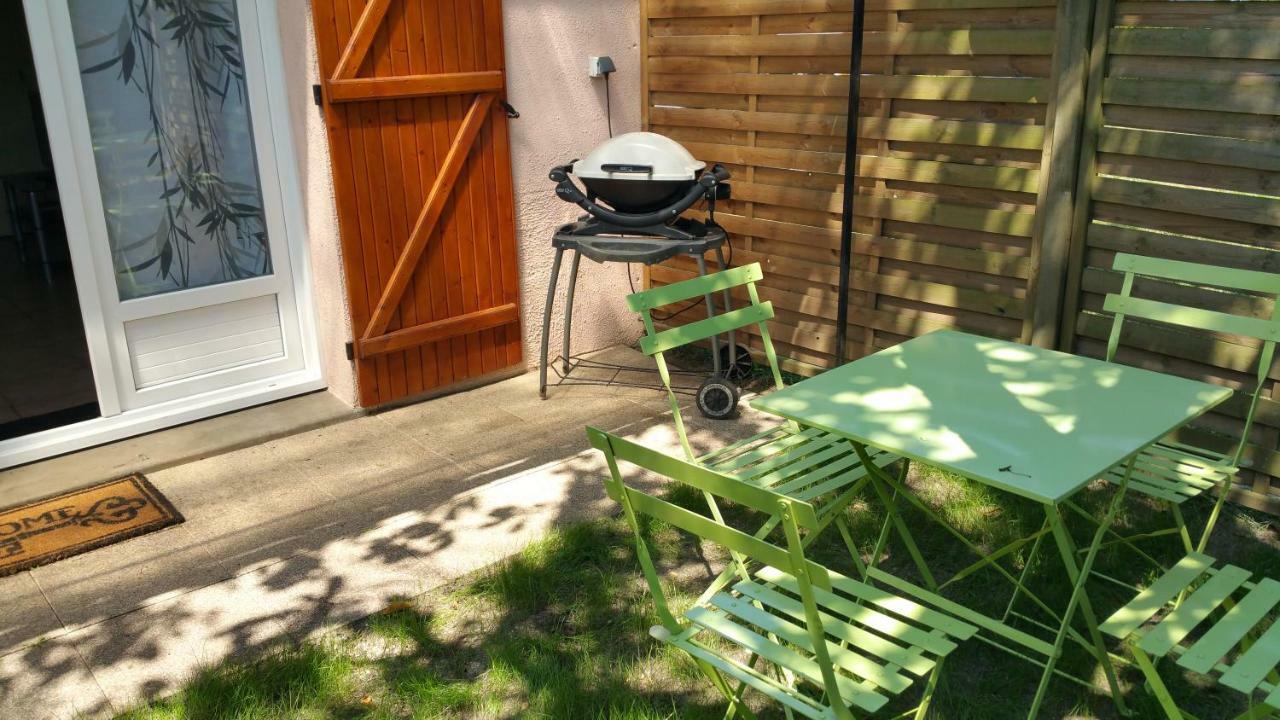 Le Mas Des Loups Arpajon Exteriör bild